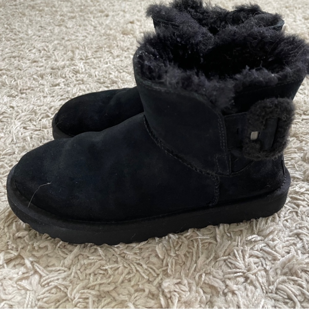 Ugg mini boots
